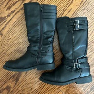 Girls black boots